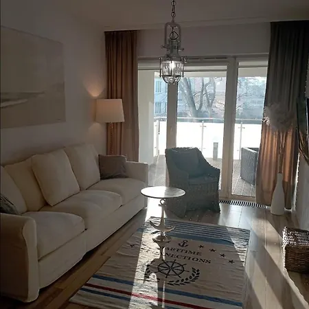 Riviera Z Tarasem - Playa Baltis Miedzyzdroje